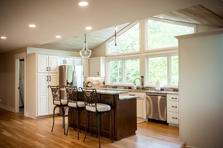 2023 Colors & Trends: Interior, Exterior, Cabinets & Decks
