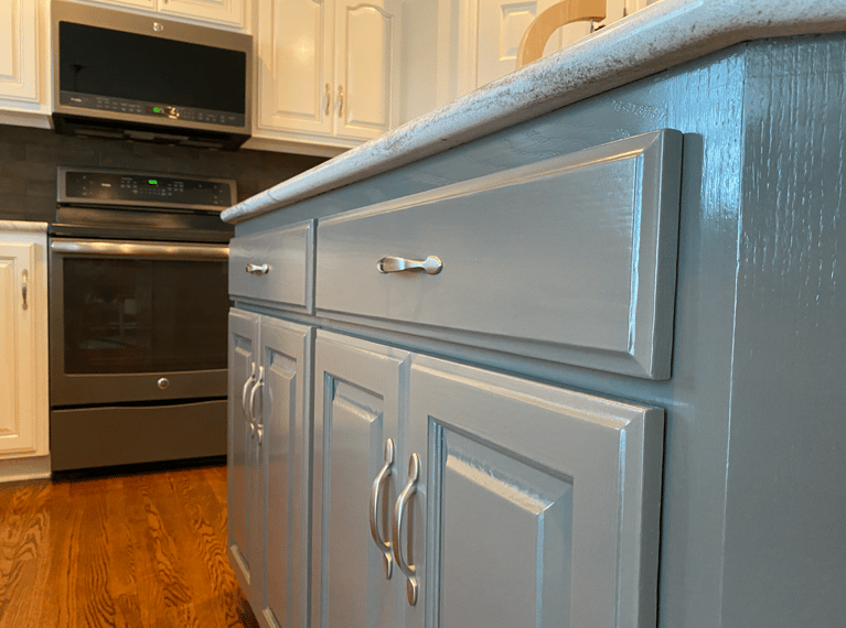 2K Polyurethane Finishes on Kitchen Cabinets