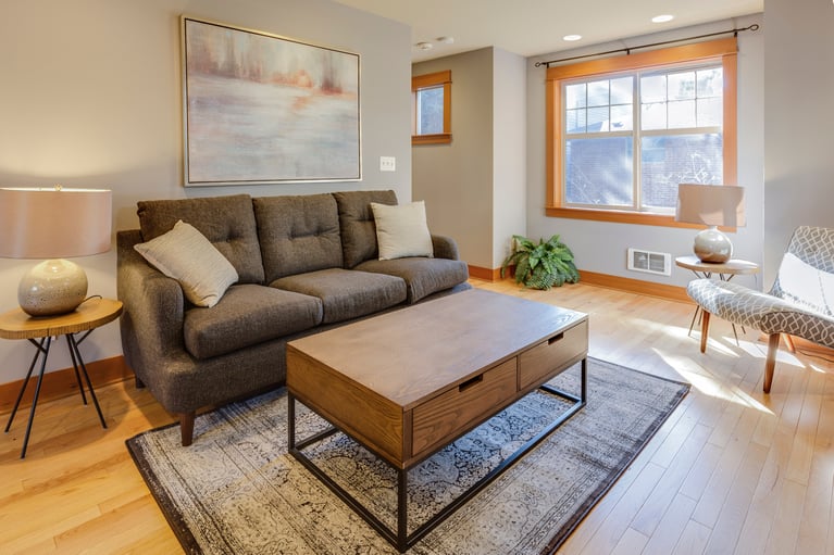 Best Paint Colors for Small Spaces in Omaha, NE