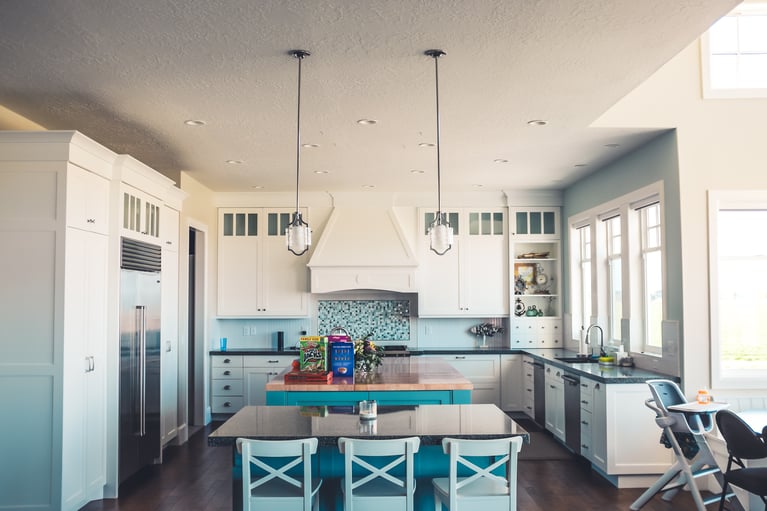 How to Update Kitchen Cabinets Without Replacing Them