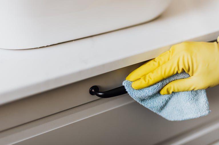 How to Clean Your Cabinets