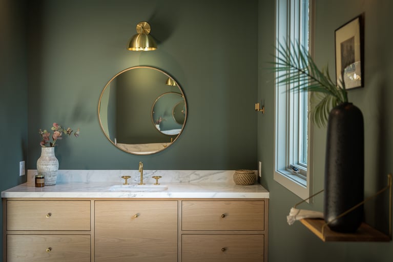 Best Bathroom Color Palettes in Omaha, NE